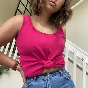Adorable hot pink vintage boxy fit Ralph Lauren tank top 💗